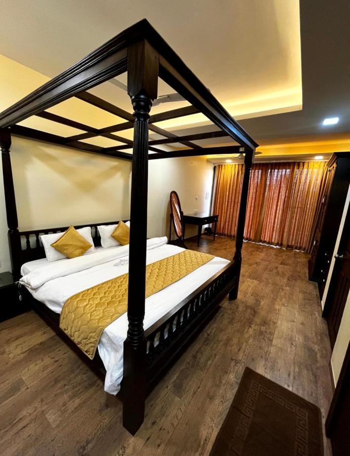 Heritage Residency - Royal Camping Club, Panhāla Стая снимка